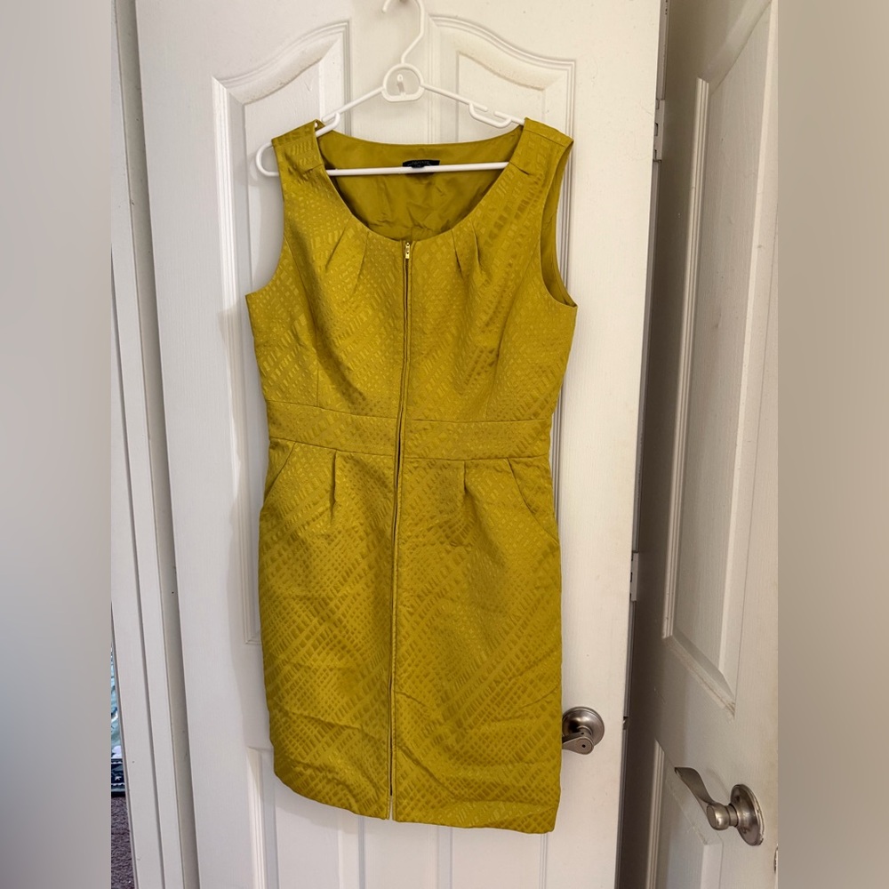 Tahari ASL Mustard Yellow Textured Midi Dress - Picture 6 of 10